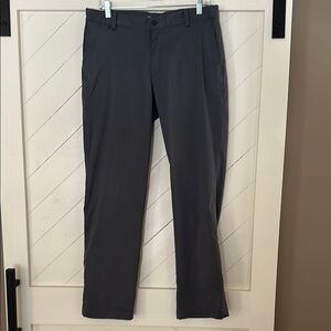 Men's Nike Dri-Fit Gray golf Pants. 32x32 Medium